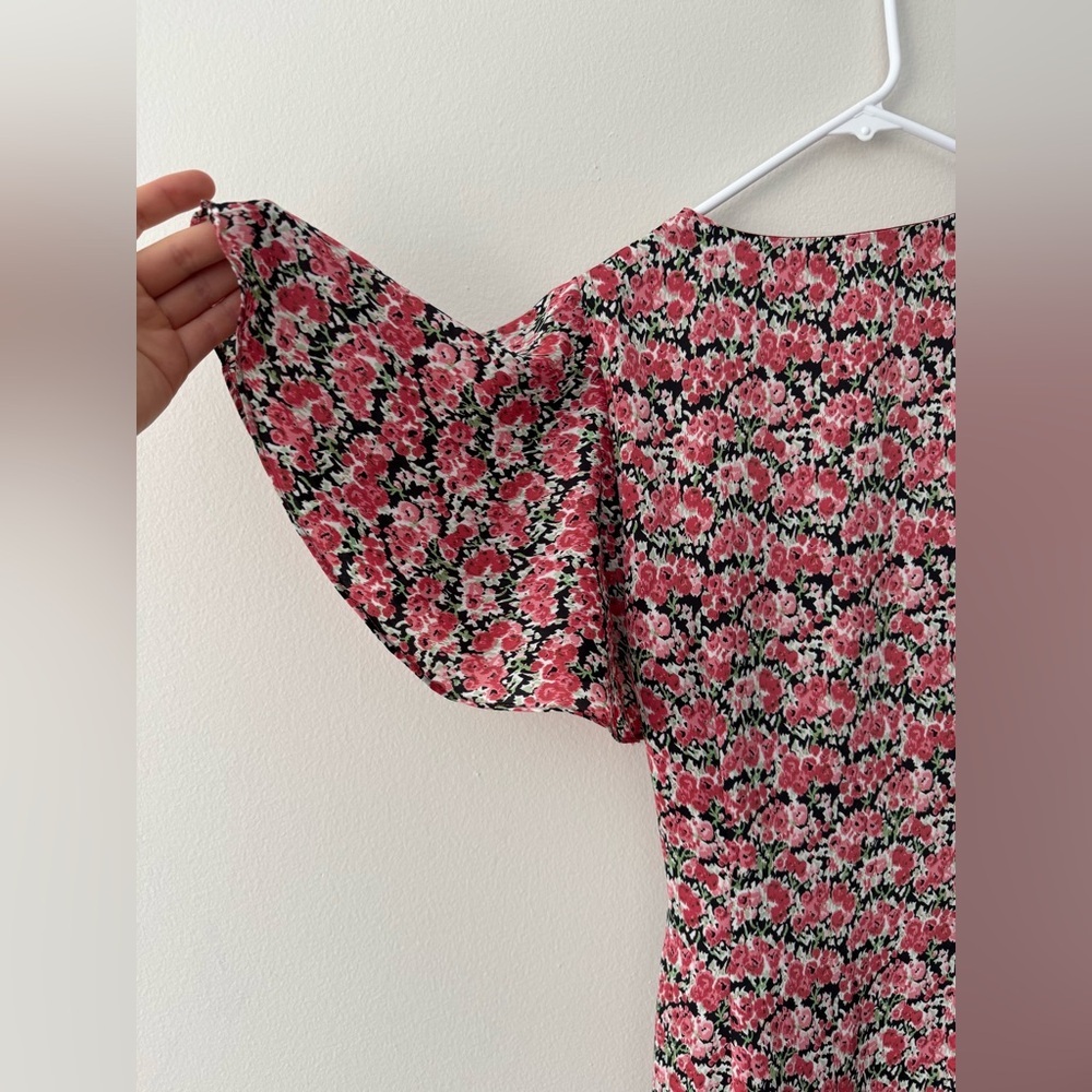 DRESS FORUM Floral-Print Satin Wrap Mini Dress - Picture 11 of 14